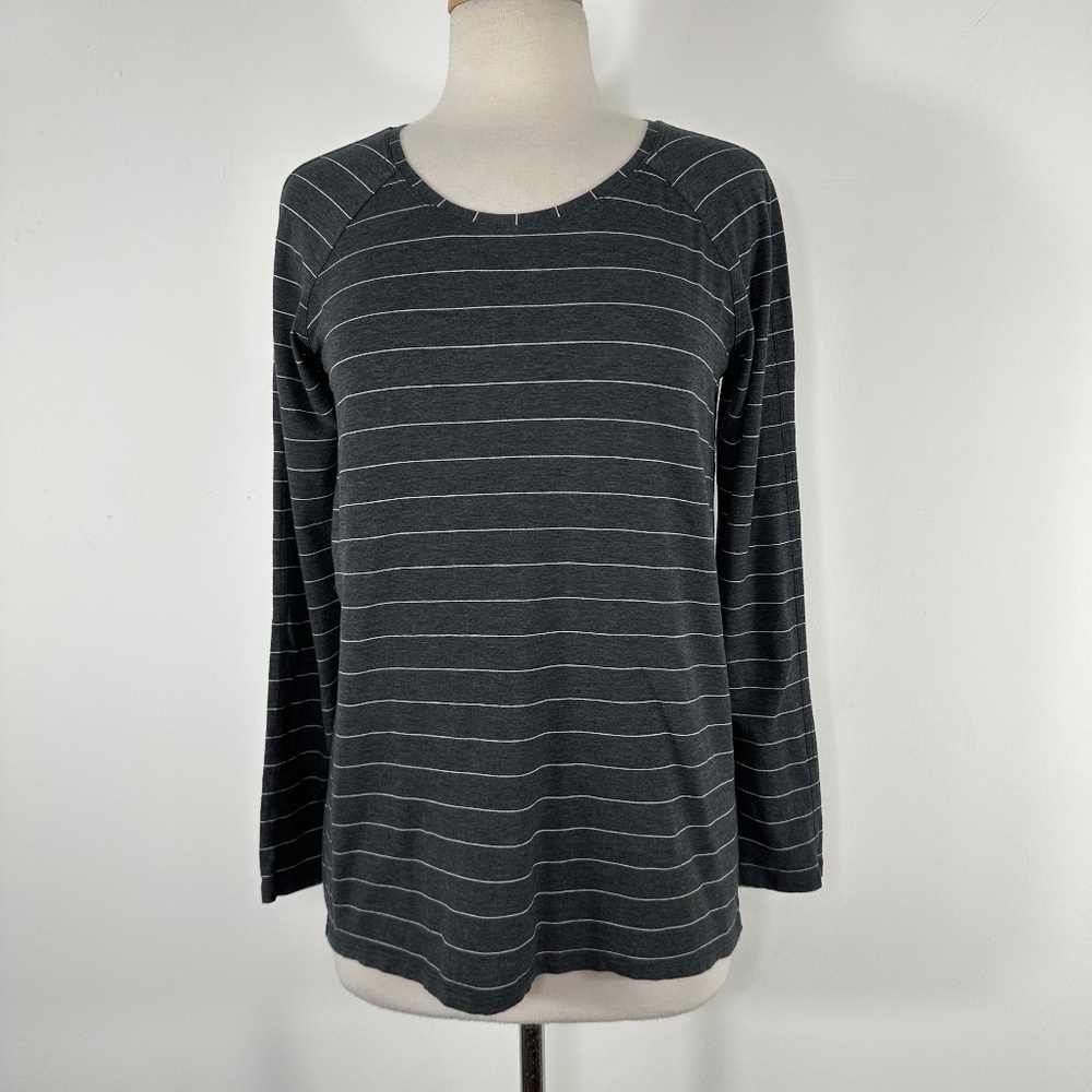 Lululemon Women's Shirt Sz 8? Long Sleeve Dark Gray White Stripe NO SZ TAG